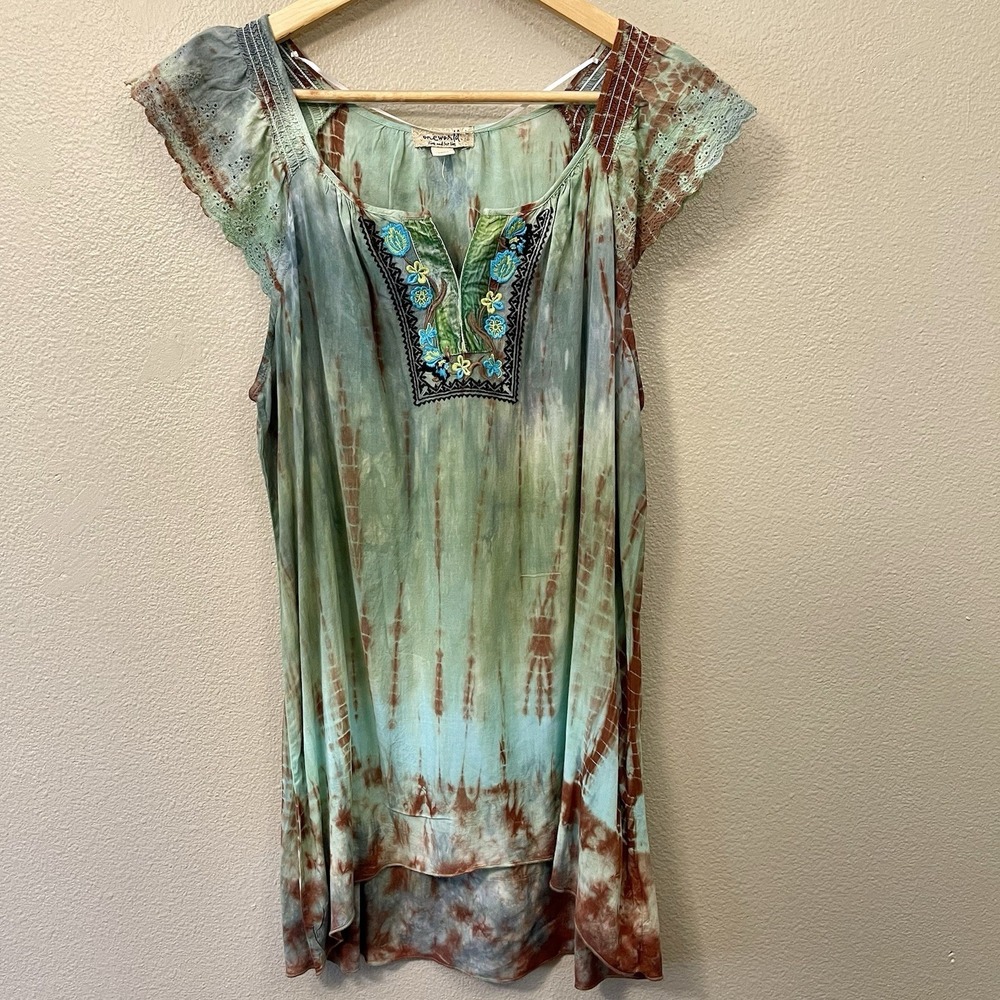 One World Forrest Fairy Embroidered Tie Dye Tunic Top Eyelet Sleeve Boho Size L